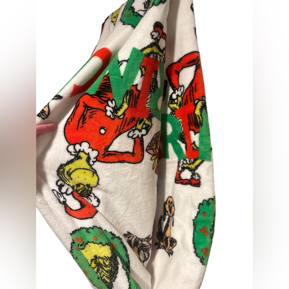 Grinch Christmas Blanket - Picture 2 of 4